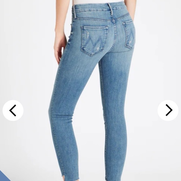 Mother Denim LOOKER ANKLE FRAY
WASH JUST A LITTLE WHITE LIE Size 27 $220 - Picture 3 of 5